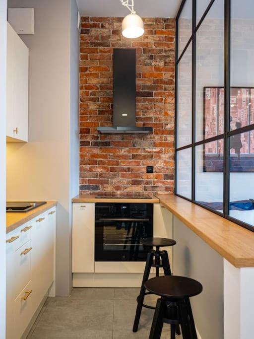 Chic Apartment In Historic Koneser Area Varsovie Extérieur photo