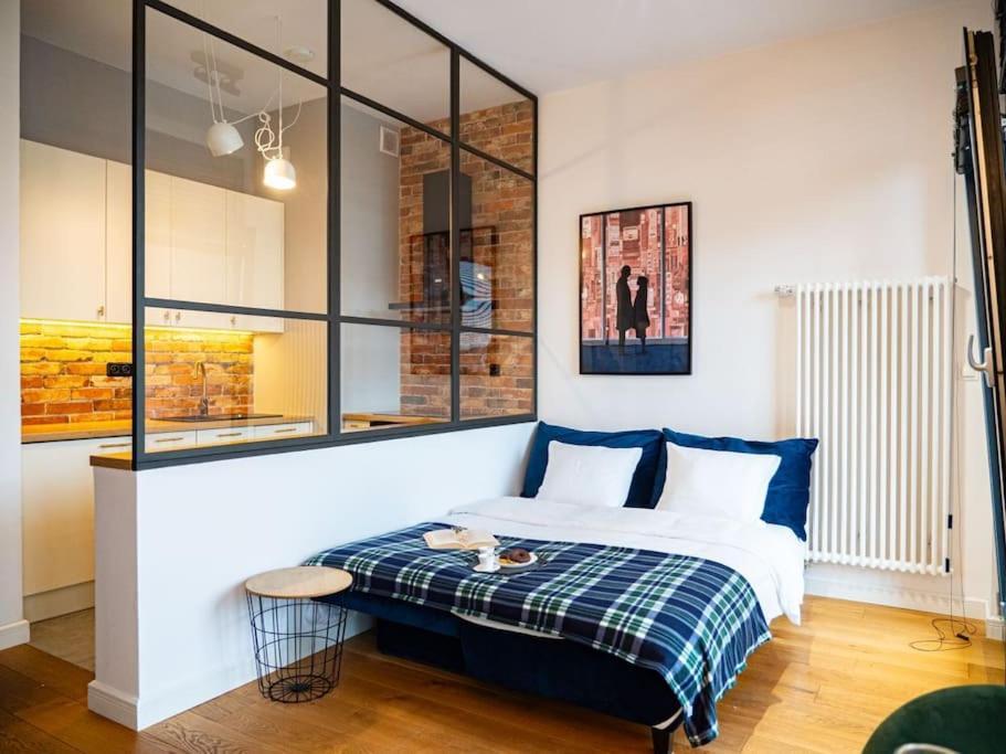Chic Apartment In Historic Koneser Area Varsovie Extérieur photo